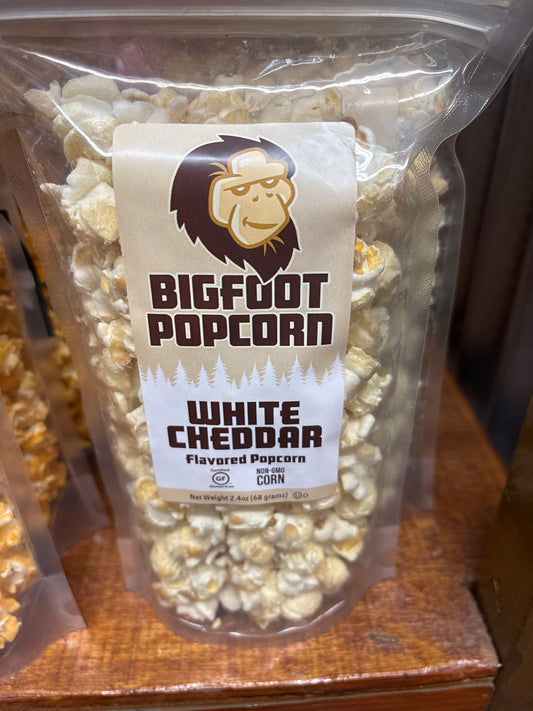 Bigfoot popcorn, white cheddar